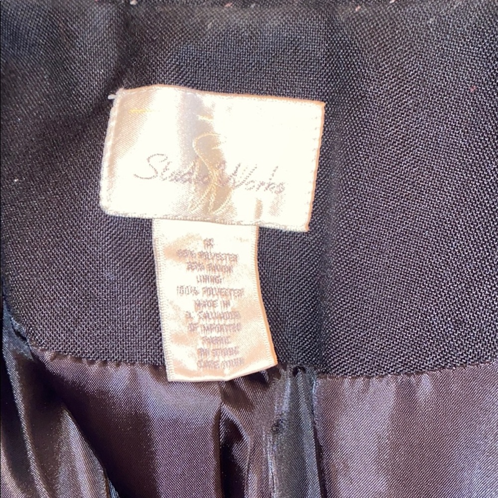 Studio works black lined  size 14 blazer. EUC - Picture 3 of 3